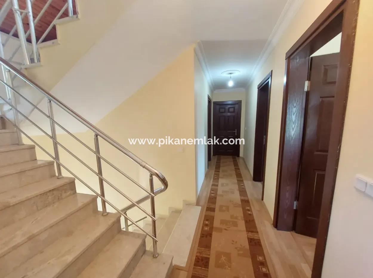 Mugla Dalyanda 7 500 M2 Nar Bahçesinde 5+1 Yüzme Havuzlu Lüks Tripleks Satılık