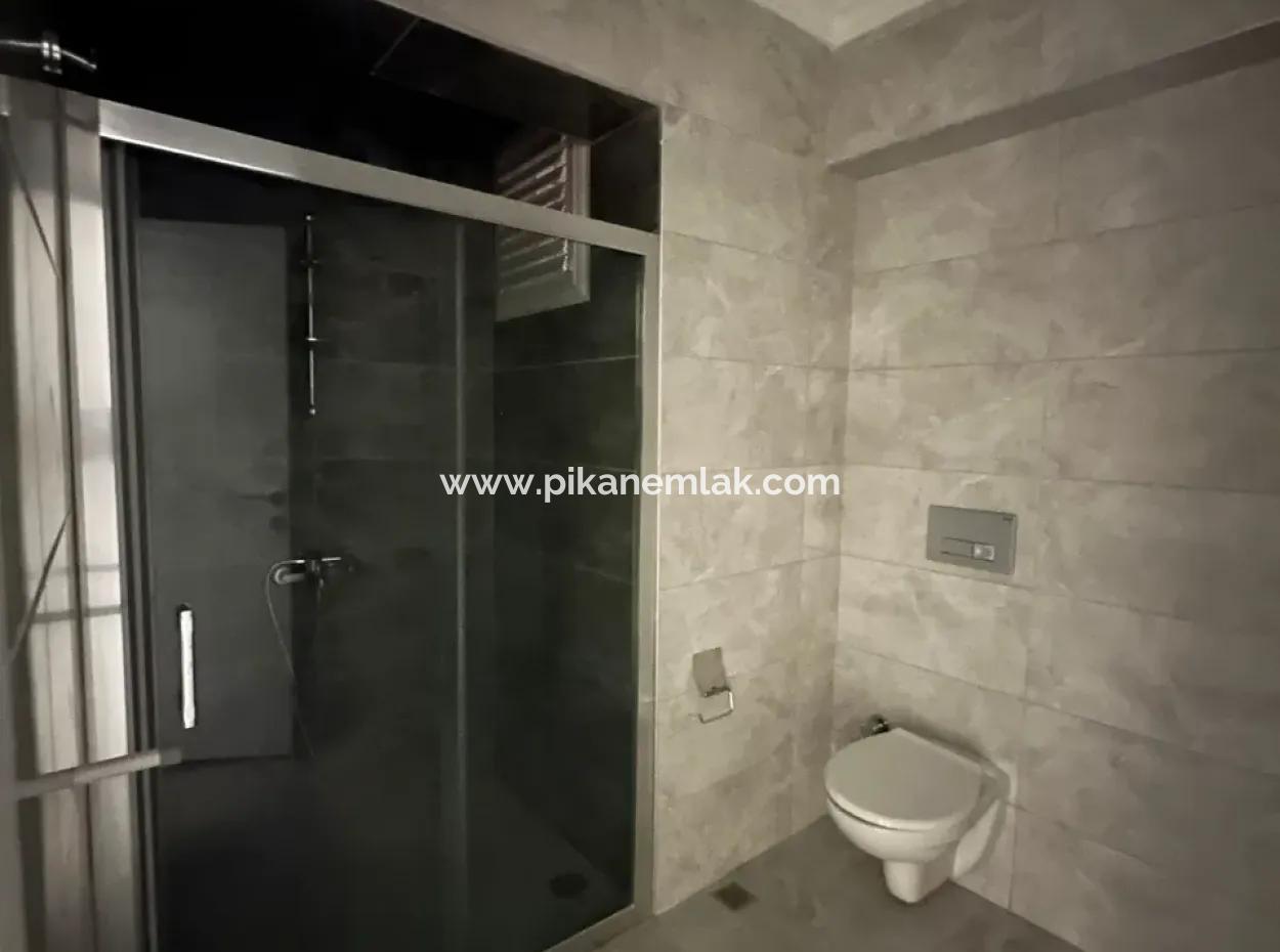 Ortaca Merkezde 3+1 110 M2 Daire Satılık.