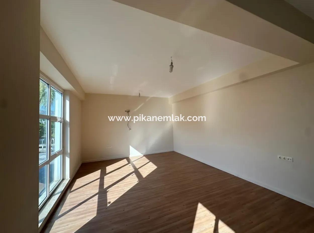 Ortaca Merkez De Plaza Da Satılık İşyeri