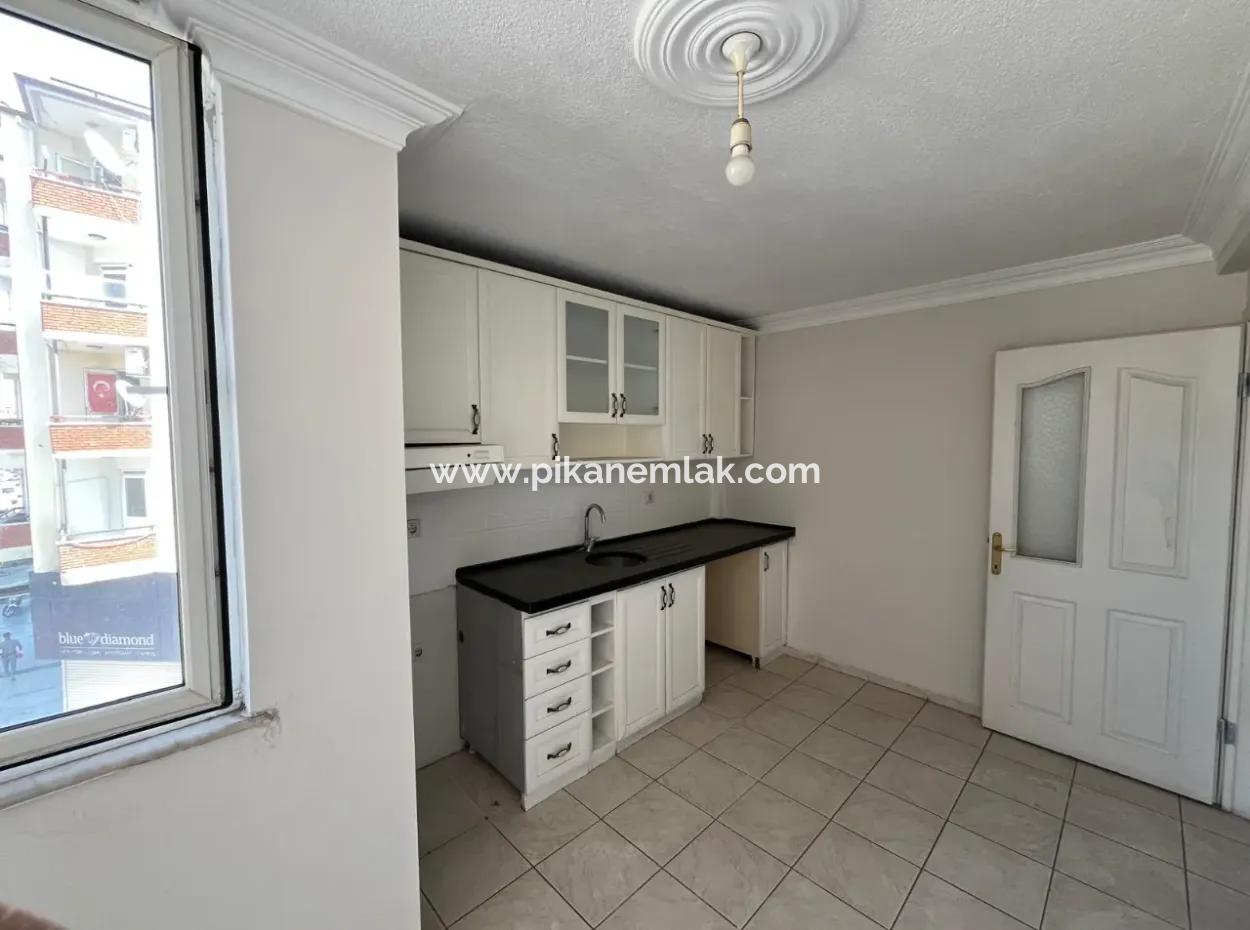 Ortaca Çarşı Merkezde 3+1 Daire Kiralık