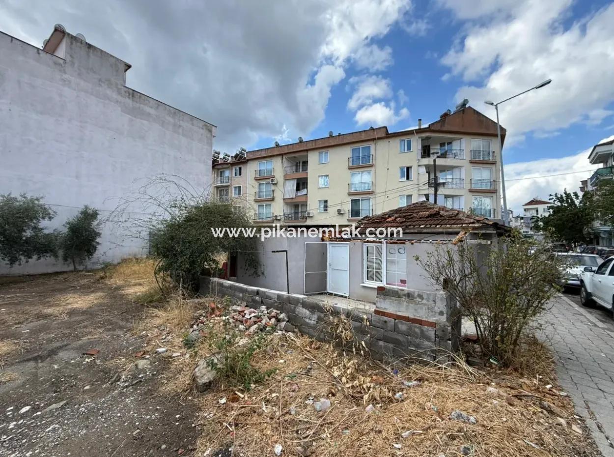 Ortacada Süper Konumda 252 M2 Dükkan + 3 Kat İmarlı Arsa Satılık.