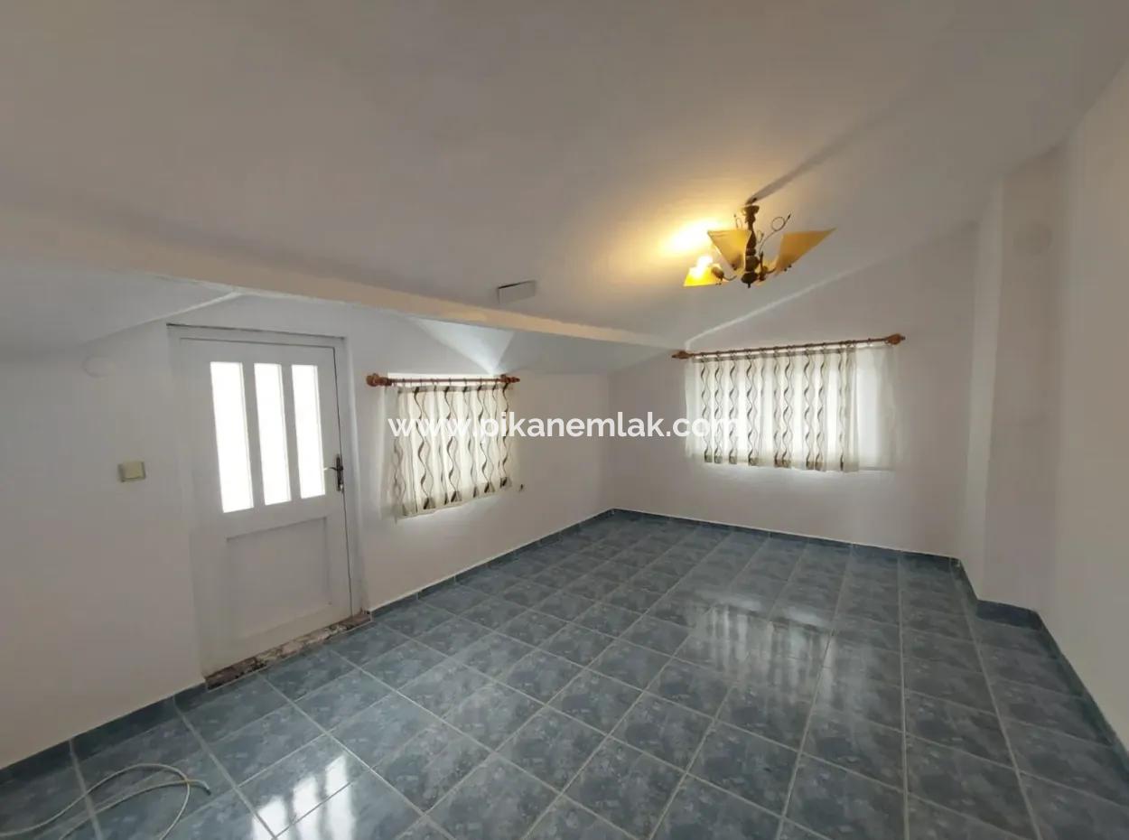 Muğla Ortaca Kemaliye De Geniş Ve Ferah  2+1 Çatı Katı  Daire Eşyasız Kiralık
