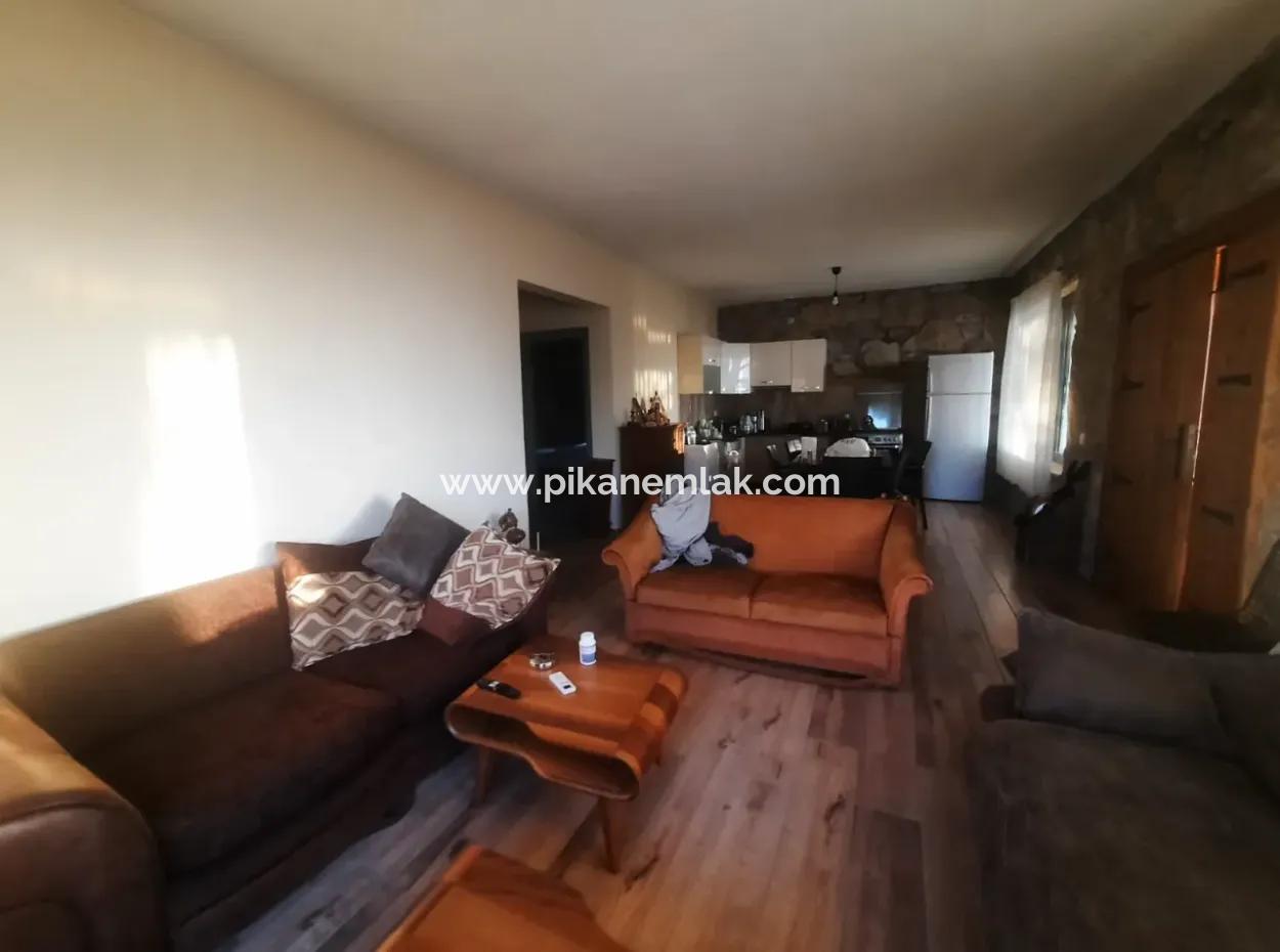 Muğla Dalyan Gökbelde Deniz Manzaralı, Yüzme Havuzlu, 1800 M2 Arazide 2+1  Eşyalı Taş Ev Satılık