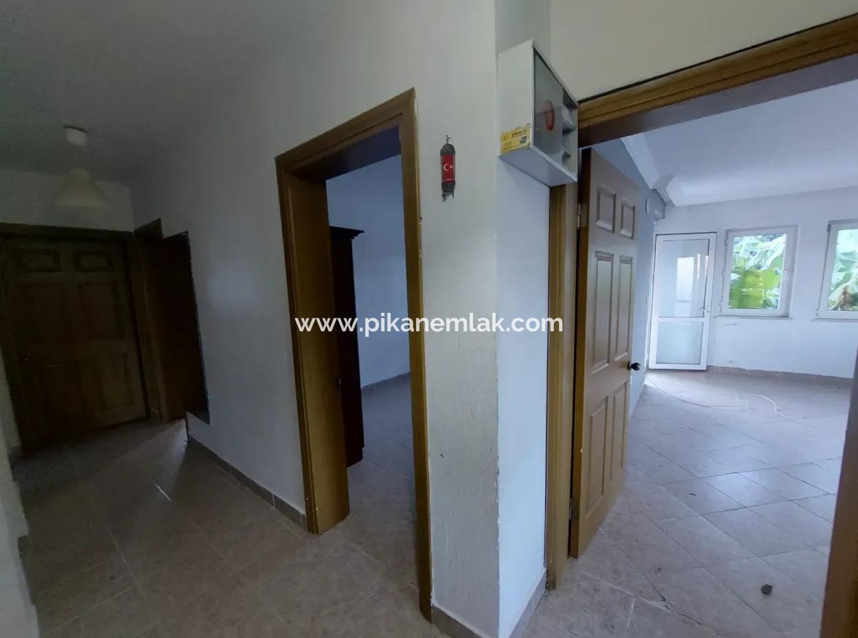 Ortaca Marmarlıda Bahçeli 150 M2, 3+1 Üst Kat Eşyasız Daire Kiralık