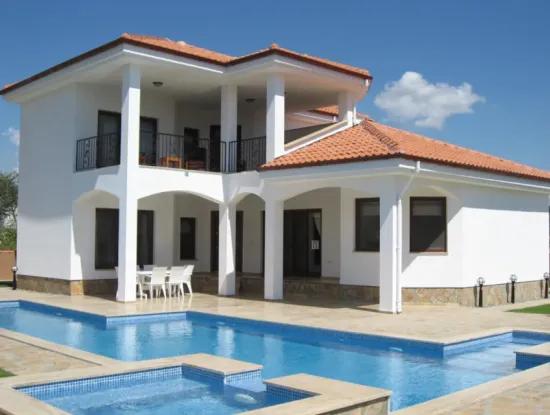 Muğla Dalyan’da Toplu Konut Ve Otel Yapımına Uygun 2.836 M², 15/30 İmarlı Arsa + Villa Satılık