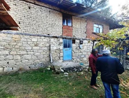 Denizli Çameli İmamlarda Satılık Müstakil 2 Katlı Ev