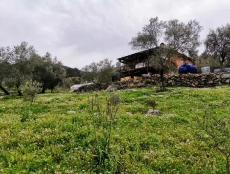 Fethiye Göcek Taşbaşında Satılık Doğa İçinde Müstakil Köy Evi