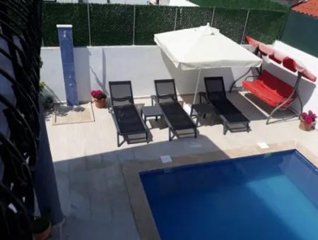 Muğla Dalyanda Havuzlu 4+1 Günlük Kiralık Villa