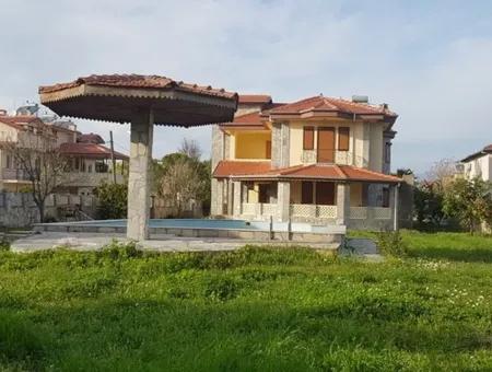 Okçular Da Satılık Yüzme Havuzlu Müstakil Villa