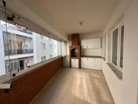 Merkezde 4+1 Salon Ve Mutfak Klimalı Daire Kiralık