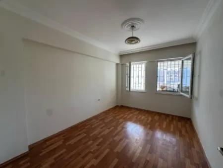 Merkezde 4+1 Salon Ve Mutfak Klimalı Daire Kiralık