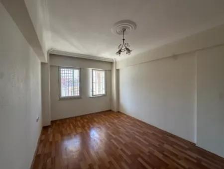 Merkezde 4+1 Salon Ve Mutfak Klimalı Daire Kiralık