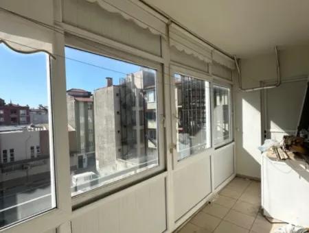 Merkezde 4+1 Salon Ve Mutfak Klimalı Daire Kiralık