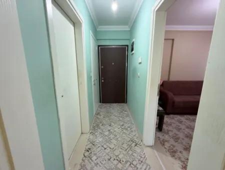 Ortaca Cumhuriyet Sütçüler Sokakta 2+1 Giriş Kat Daire Satılık.