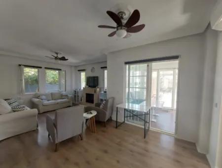 Dalyan’da  Müstakil Yüzme Havuzlu Eşyalı 3+1 Kış Balkonu Villa Kiralık