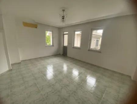 Muğla Dalyan  Merkezde 2+1 Eşyasız Daire Kiralık