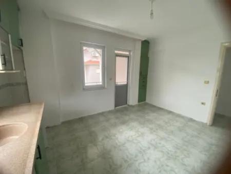 Muğla Dalyan  Merkezde 2+1 Eşyasız Daire Kiralık