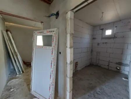 Ortaca Gökbel De  763 M2 Arazide, Kaba İnşaat 70 M2, 2+1 Prefabrik Ev Satılık