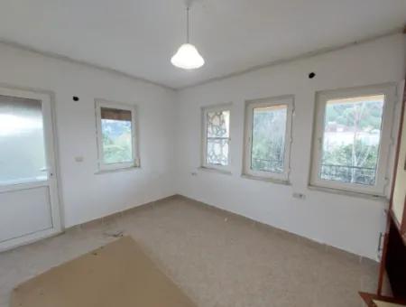 Ortaca Marmarlıda Bahçeli 150 M2, 3+1 Üst Kat Eşyasız Daire Kiralık